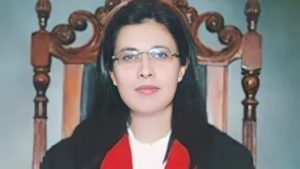 Who was the first female justice of the Supreme Court of Pakistan? 2 First female CJ of Pakistan Supreme Court