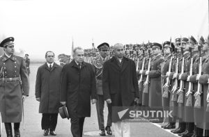 Who was the first Pakistani Prime Minister to visit Russia? 2 pakistans first pm visit ussr/russia