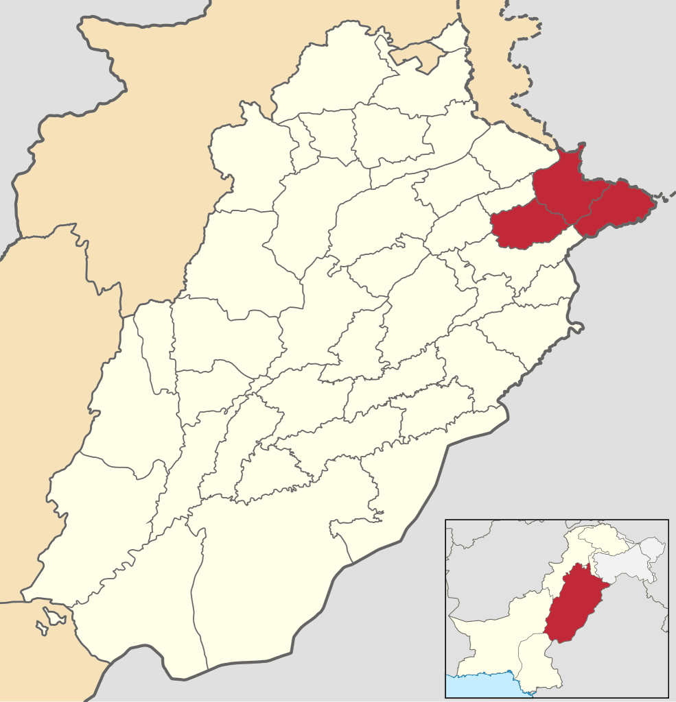 Which is the smallest tehsil in Punjab Pakistan? 2 smallest division of punjab by area