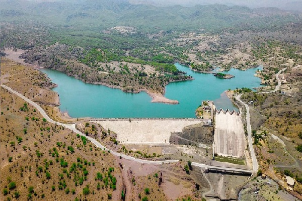 Which is the smallest dam in Pakistan? 2 Pakistan's smallest dam