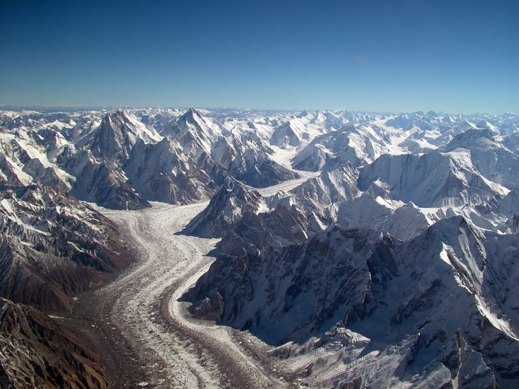 Which is the longest mountain range in Pakistan? 2 longest mountain range