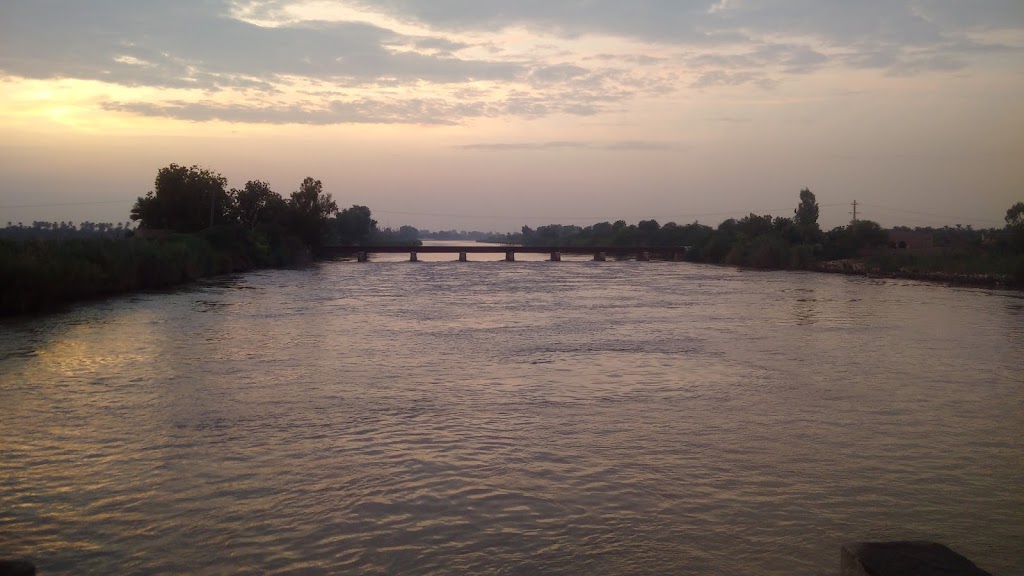 What is the length of Nara Canal? 2 longest canal in sindh pakistan