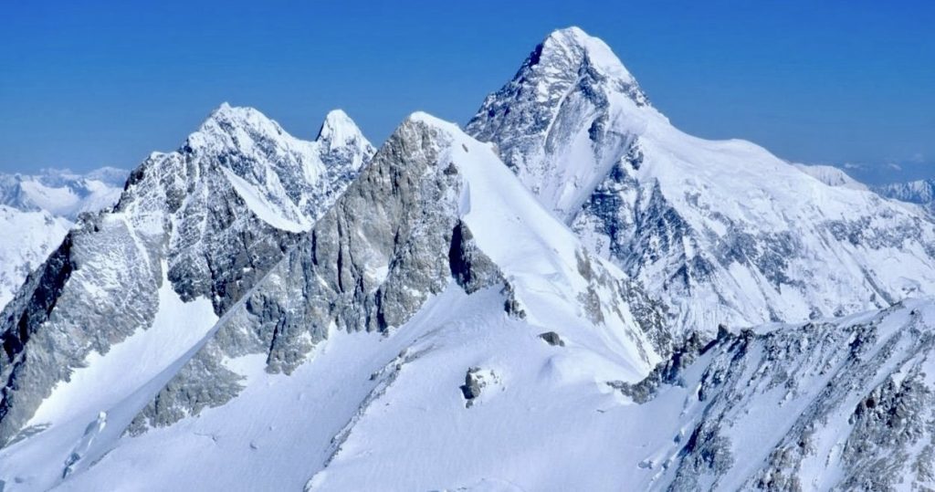 Which peak is called K4? 2 Gasherbrum II, K4 Peak