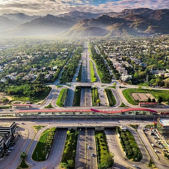 What is the nickname of Islamabad? 2 Islamabad, The Green City