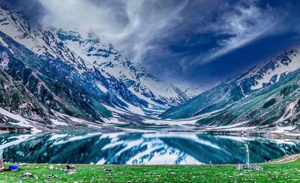 How many lakes are there in Pakistan? 2 saif ul malook lake