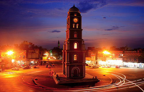 Which city is called Birmingham of Pakistan? 2 Sialkot